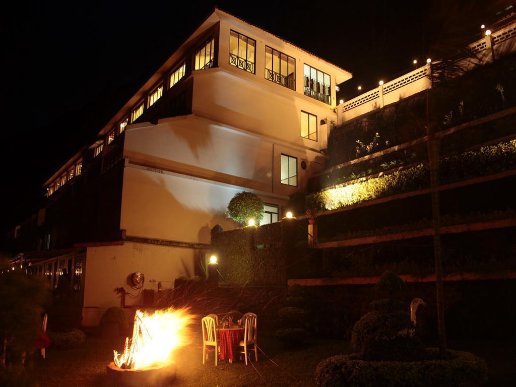 Abad Copper Castle Resort Munnar Esterno foto