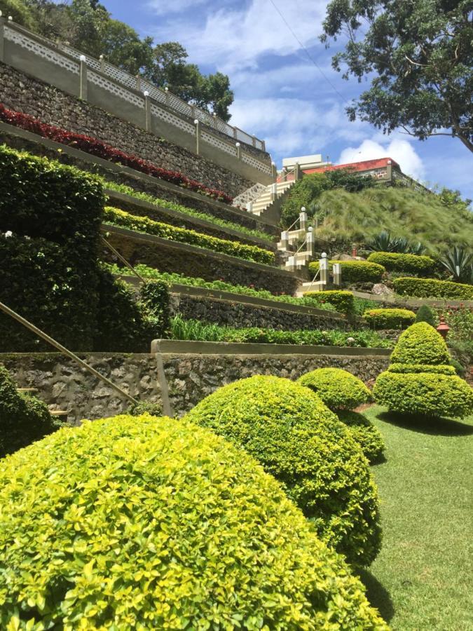 Abad Copper Castle Resort Munnar Esterno foto